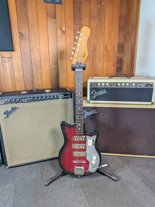 Crestwood MIJ Electric Guitar w/Case - Redburst (Late 1960's - Early 1970's) - Very Good