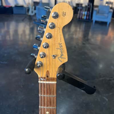 Fender American Professional Stratocaster HSS image 5