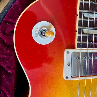 Gibson Les Paul Standard R8 True Historic Custom Shop VOS 2011 - Cherry Sunburst image 3