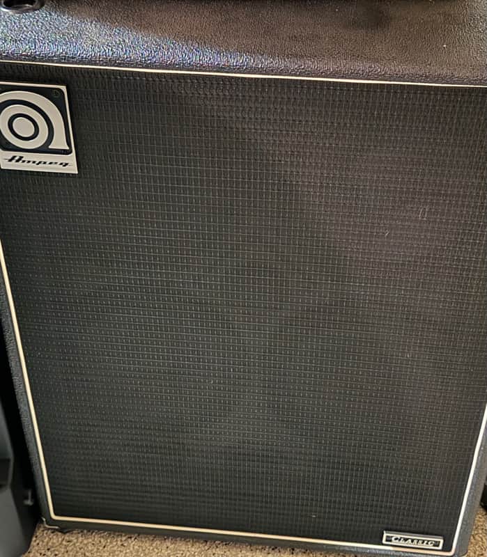Ampeg SVT-410HLF Classic Series 500-Watt 4x10" Bass Speaker Cabinet