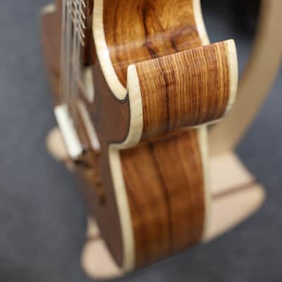 Tarazco Premium Series Hand Crafted Single Cuerno Bajo Quinto Natural image 5