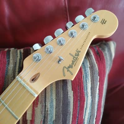 Fender American Standard Stratocaster with Maple Fretboard 2008 - 2016 - Sienna Sunburst image 4