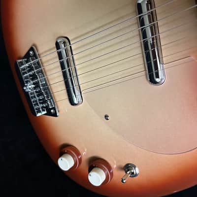 Danelectro Longhorn 2025 - Copper burst image 18