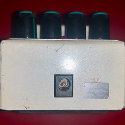 Vintage Boss DD-3 Digital Delay guitar effects pedal made in tawain blue label image 5