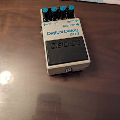 Boss DD-3 Digital Delay 1986 - 1990 - White Blue label