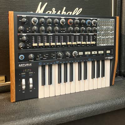 Arturia MiniBrute 2 25-Key Synthesizer 2018 - Present - Black