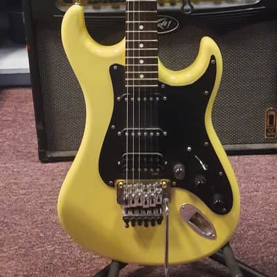 Kramer Focus 3000D Vintage 1986 Creme *** FREE SHIPPING *** image 1