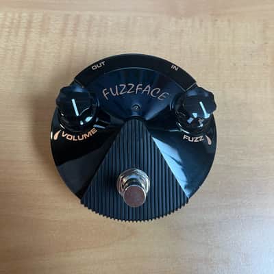 ギター JIM DUNLOP Fuzz Face Mini FFM4 Review: Dunlop Fuzz Face Mini Pedals | Guitar World
