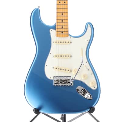Fender American Vintage II 1973 Stratocaster, Maple Fingerboard, Lake Placid Blue (M13)(16268) (16268) image 1