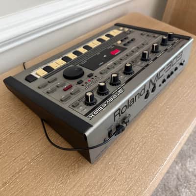 Roland MC-303 Groovebox 1990 - 1998 - Silver image 6