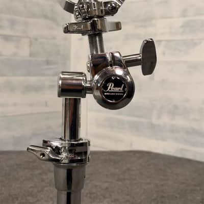 Used Pearl 1030 Snare Drum Stand - Very Good image 2