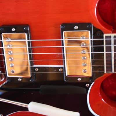 Gibson SG Standard '61 w/ Maestro Vibrola 2022 Gibson Demo Shop Guitar Vintage Cherry image 10