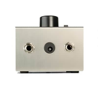 Mint Electro-Harmonix Small Clone Analog Chorus Guitar Effects Pedal image 5