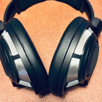 Sennheiser HD 800 S Headphones 2010s - Black image 1