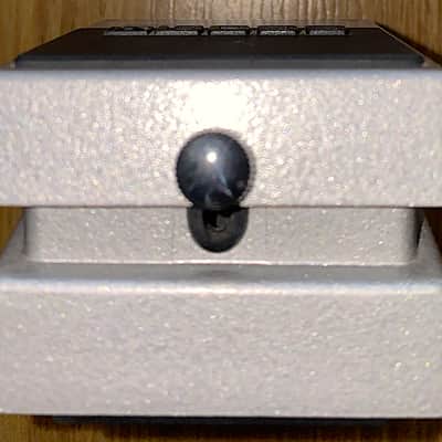Boss Fuzz FZ-5 Guitar Effects Pedal Classic Vintage Fuzz Selective With Mode Selector! Fuzz Face, Maestro Fuzz, or Octavia Fuzz! image 5