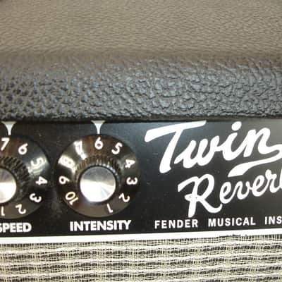 2007 Fender '65 Twin Reverb Reissue 85-Watt 2x12" Guitar Combo Amp w/ Footswitch image 8