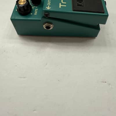 Boss Roland TR-2 Tremolo Guitar Effect Pedal image 3