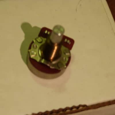 CTS 250K 350K branded Pot 1978 solid shaft NOS 500? K pot 1978 image 1