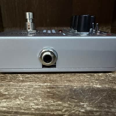 Electro-Harmonix Intelligent Harmony Machine with Box 2021 - Present - Silver image 4