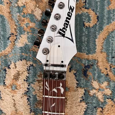 Ibanez JEMJR-WH Steve Vai Signature with Jatoba Fretboard 2018 - Present - White image 6