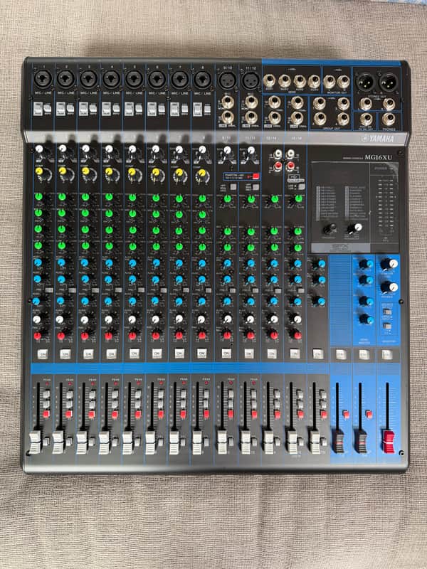 Yamaha MG16XU 16 Channel Analog Mixer 2016 - Present - Black image 1