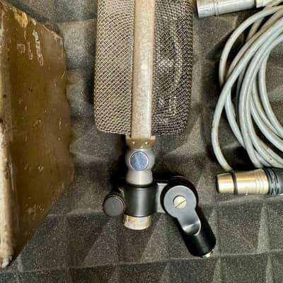 AKG D36 DYNAMIC MICROPHONE image 5