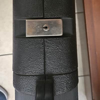 Peavey Vintage USA T-40 Bass Case image 6