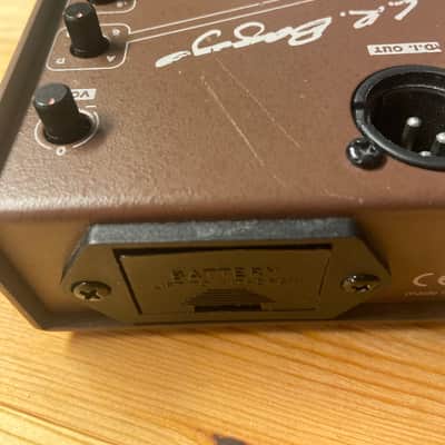 LR Baggs Para DI 2004 - Present - Brown image 3