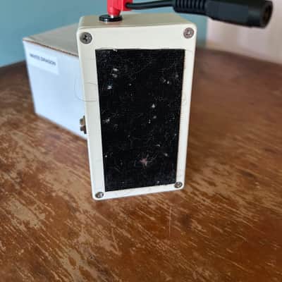 Lovepedal White Dragon Fuzz 2013 - White image 2