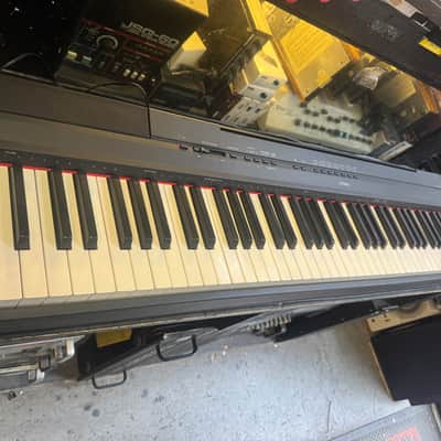 Yamaha P115 , 88 weighted key keyboard /piano P 115B Built-in Speakers //ARMENS// image 5