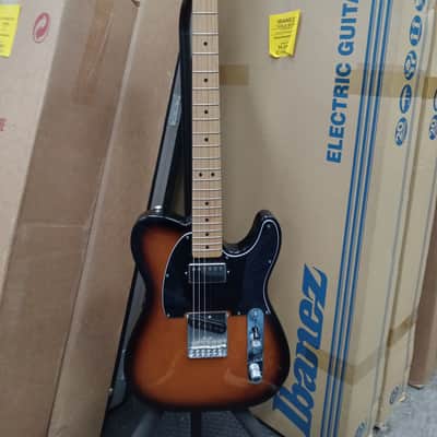 Fender California Fat Telecaster with Maple Fretboard (1997) in Sunburst w/hardshell case image 2