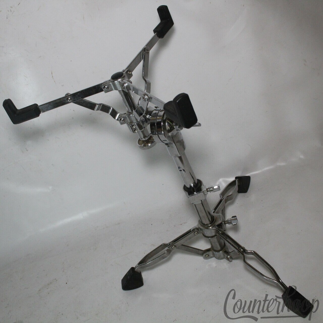 Yamaha Snare Drum Stand Omni-Ball Adjustable Side Basket Double-Braced Tripod — main photograph