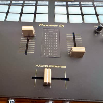 Pioneer DDJ-REV7 2-Channel DJ Controller Limited Edition Gold image 13