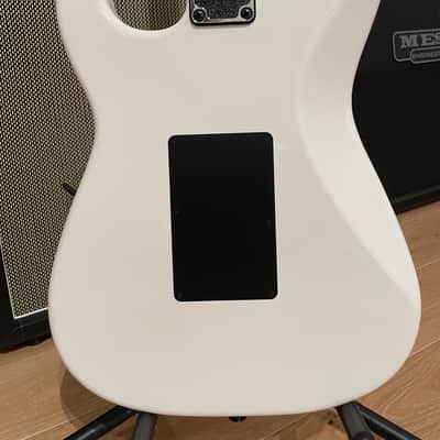 Jackson USA Select Series Adrian Smith Signature San Dimas Dinky DK with Ebony Fretboard 2023 - Snow White image 8