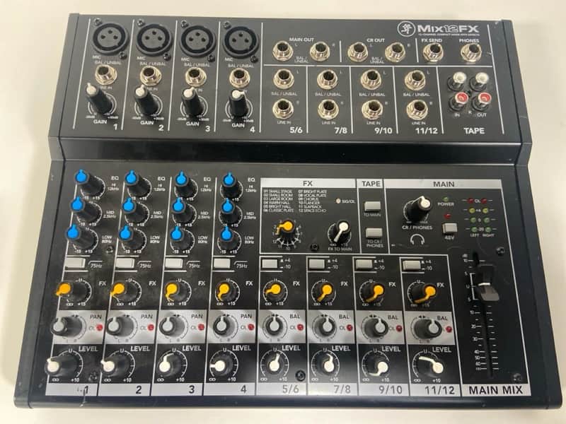 Mackie Mix12FX 12-Channel Compact Mixer with Effects 2015 - Present - Black image 1