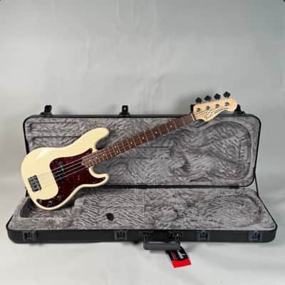 Fender 2012 Fender American Special Precision Bass Oly White 2012 Olympic White image 1