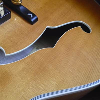 1999 Heritage Super Eagle Archtop Guitar - Antique Natural image 23