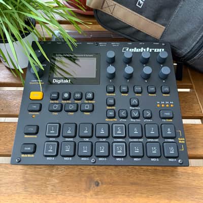 Elektron Digitakt with branded dustcover and branded soft case/bag image 2