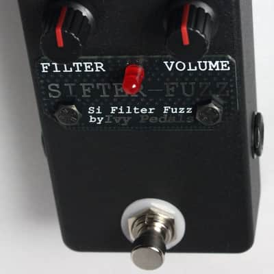 Ivy Pedals Sifter Fuzz - 2025 Black / Red Filter-Fuzz image 5