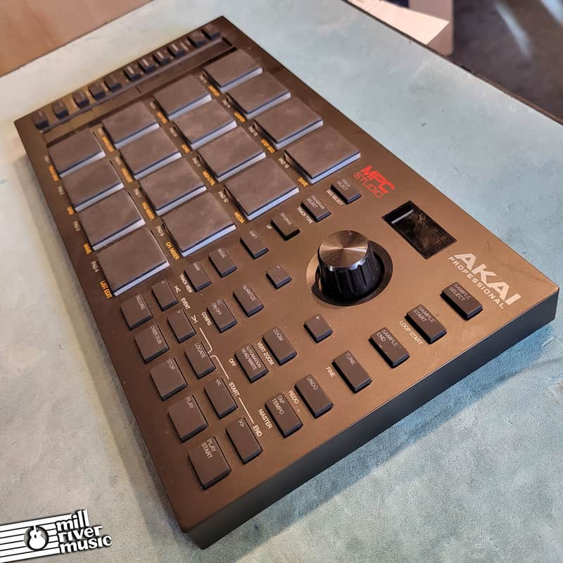 Akai Professional MPC Studio MIDI Controller Used image 1