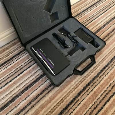 Audio Technica ATW-R200 guitar wireless system image 2