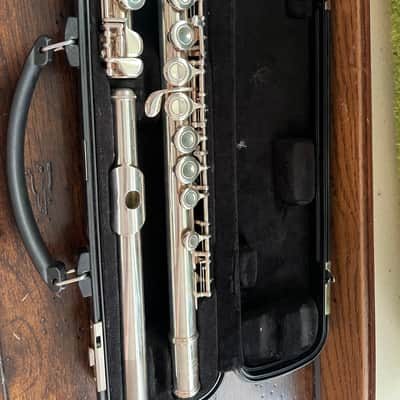 Yamaha YFL-200AD Advantage student flute 2004-2016 - Silver plated image 1