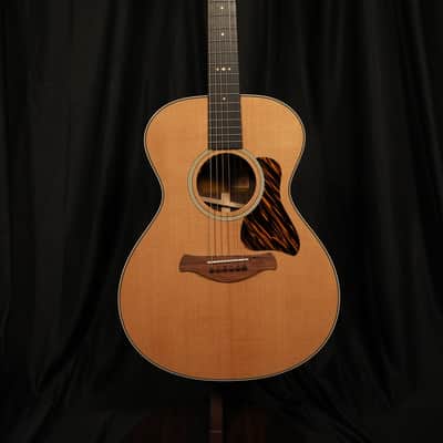 Taylor Gold Label 712e 2026 Natural image 1