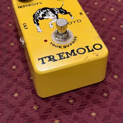 Joyo JF-09 Tremolo 2010s - Yellow image 1