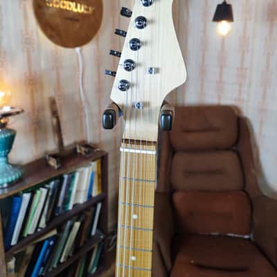 Tonika Style Electric Guitar USSR Vintage Tonica Rare Exclusive image 3