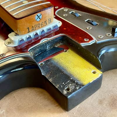 Fender Jaguar 1965 Super Clean- 3-Color Sunburst 100% Original image 19