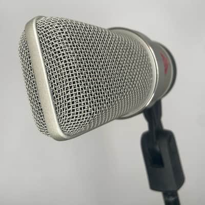 Neumann TLM 102 Large Diaphragm Cardioid Condenser Microphone 2009 - Present - Nickel image 6