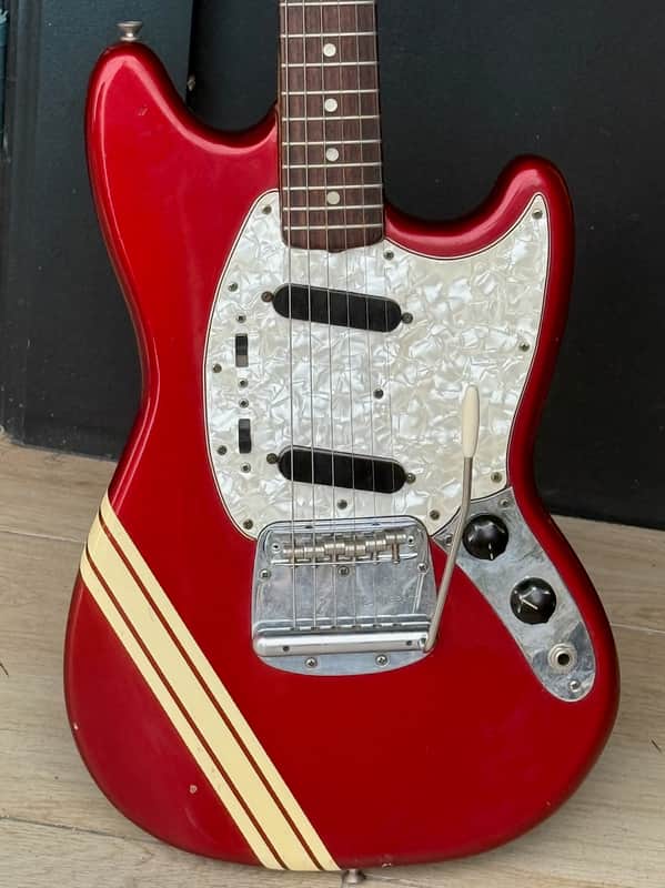 Fender Competition Mustang