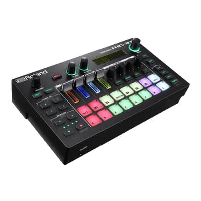 Roland MC-101 Compact Portable Four-Track 16 RGB Pads 64 Clips Groovebox image 2