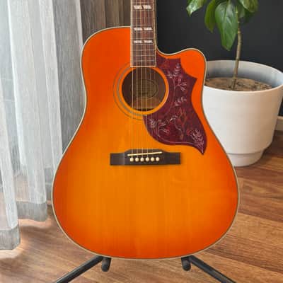 Epiphone Hummingbird Studio EC Heritage Cherry Sunburst w/Armour Platinum Hardshell Case image 1